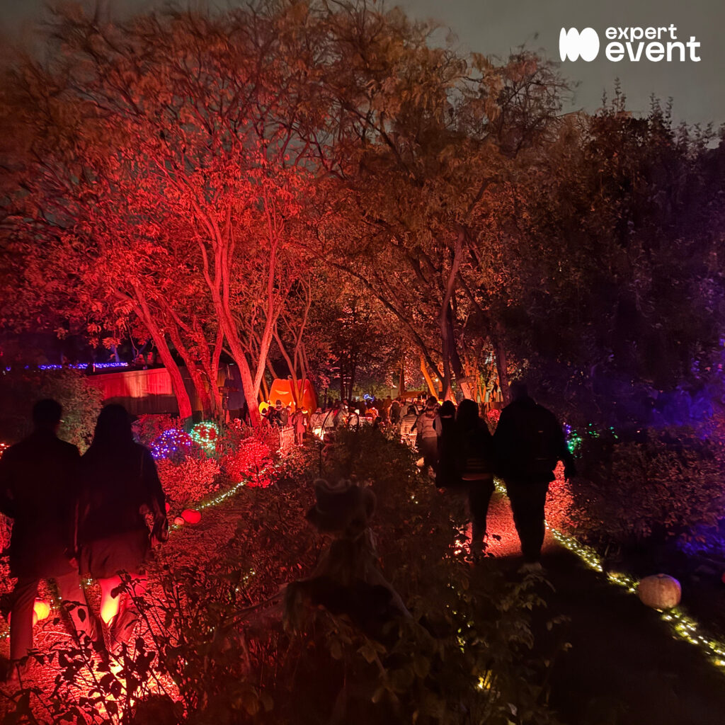 🎡 Le Parc de l’Étrange : une ambiance hors du commun ! 👻