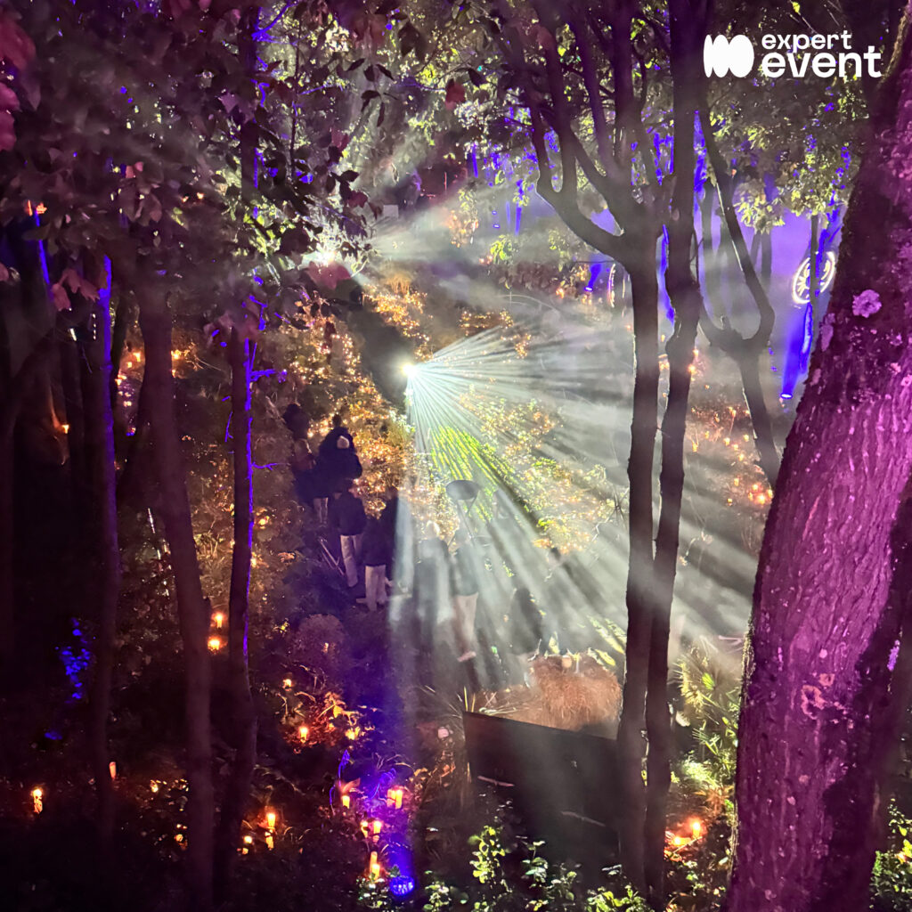 🎡 Le Parc de l’Étrange : une ambiance hors du commun ! 👻