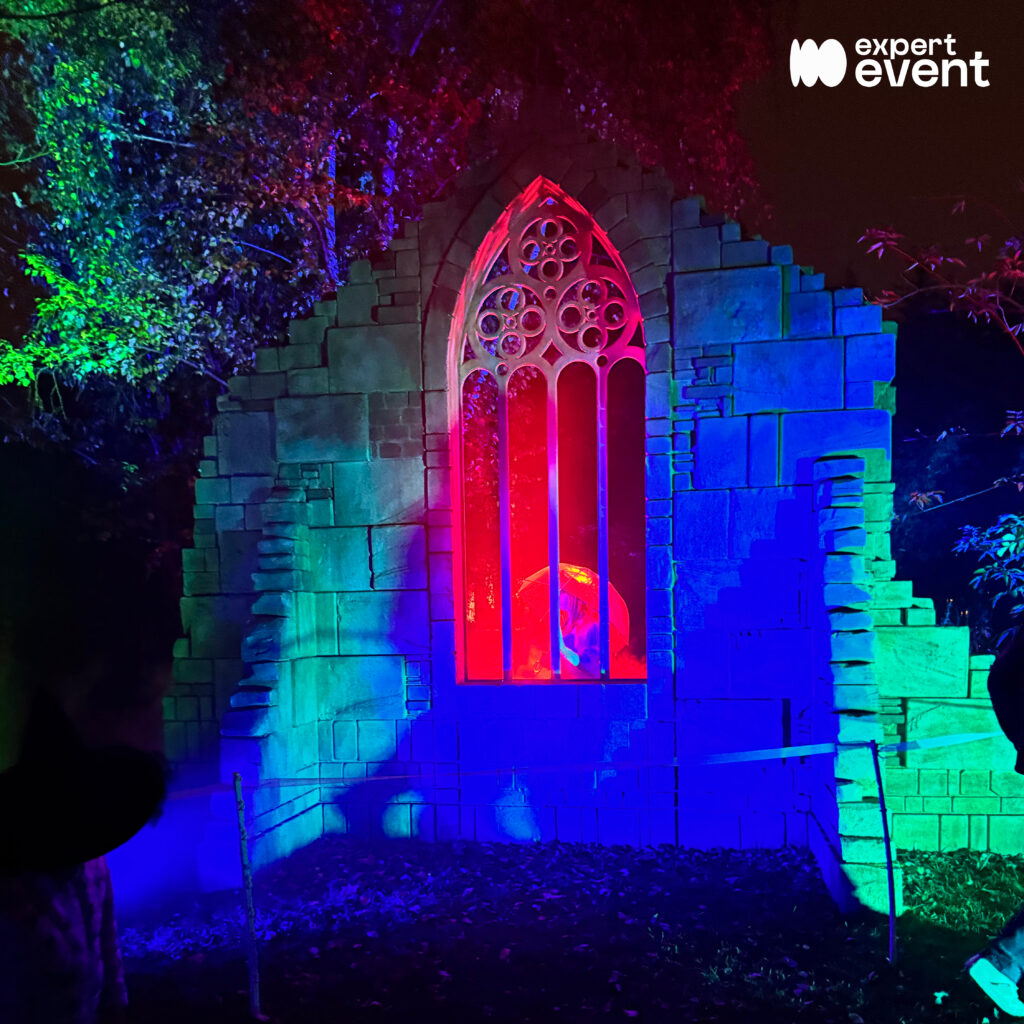 🎡 Le Parc de l’Étrange : une ambiance hors du commun ! 👻